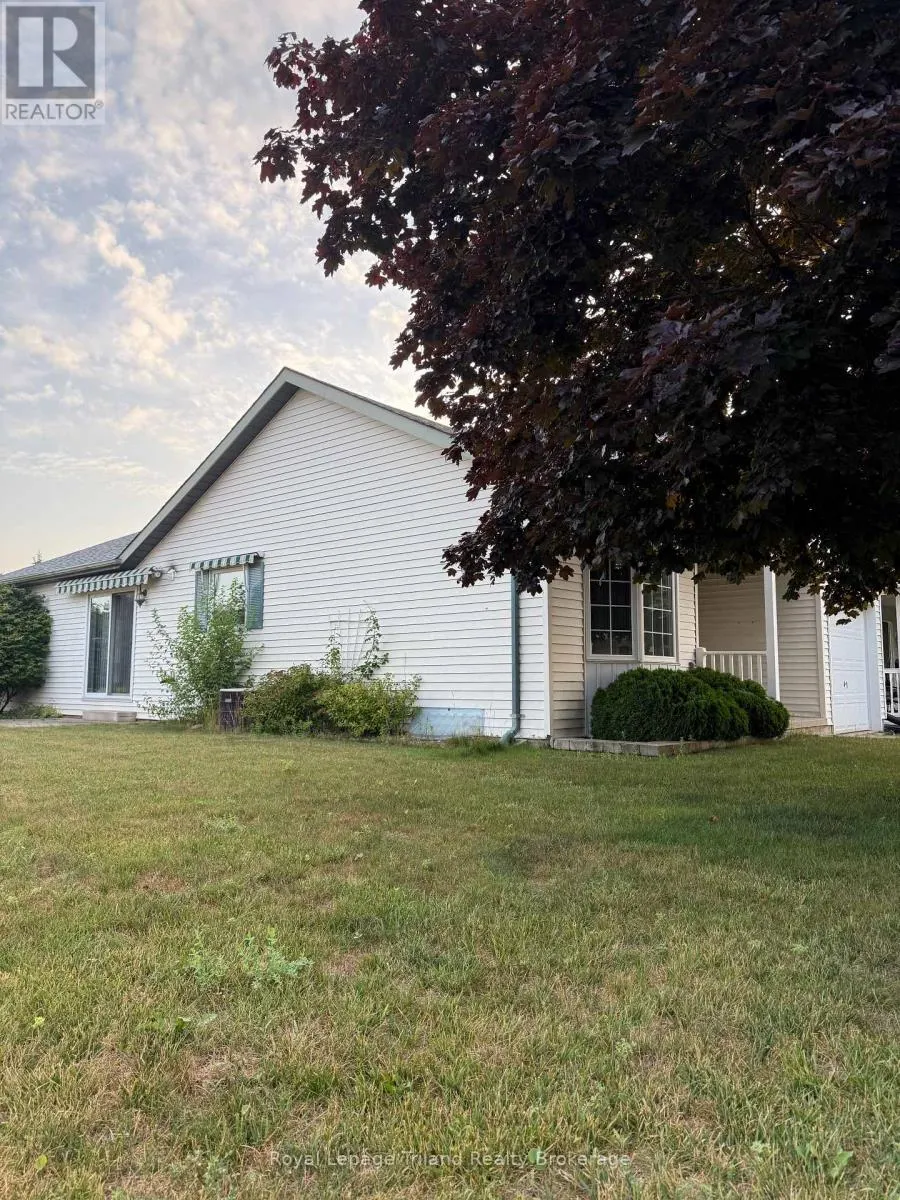 10 ARMSTRONG DRIVE