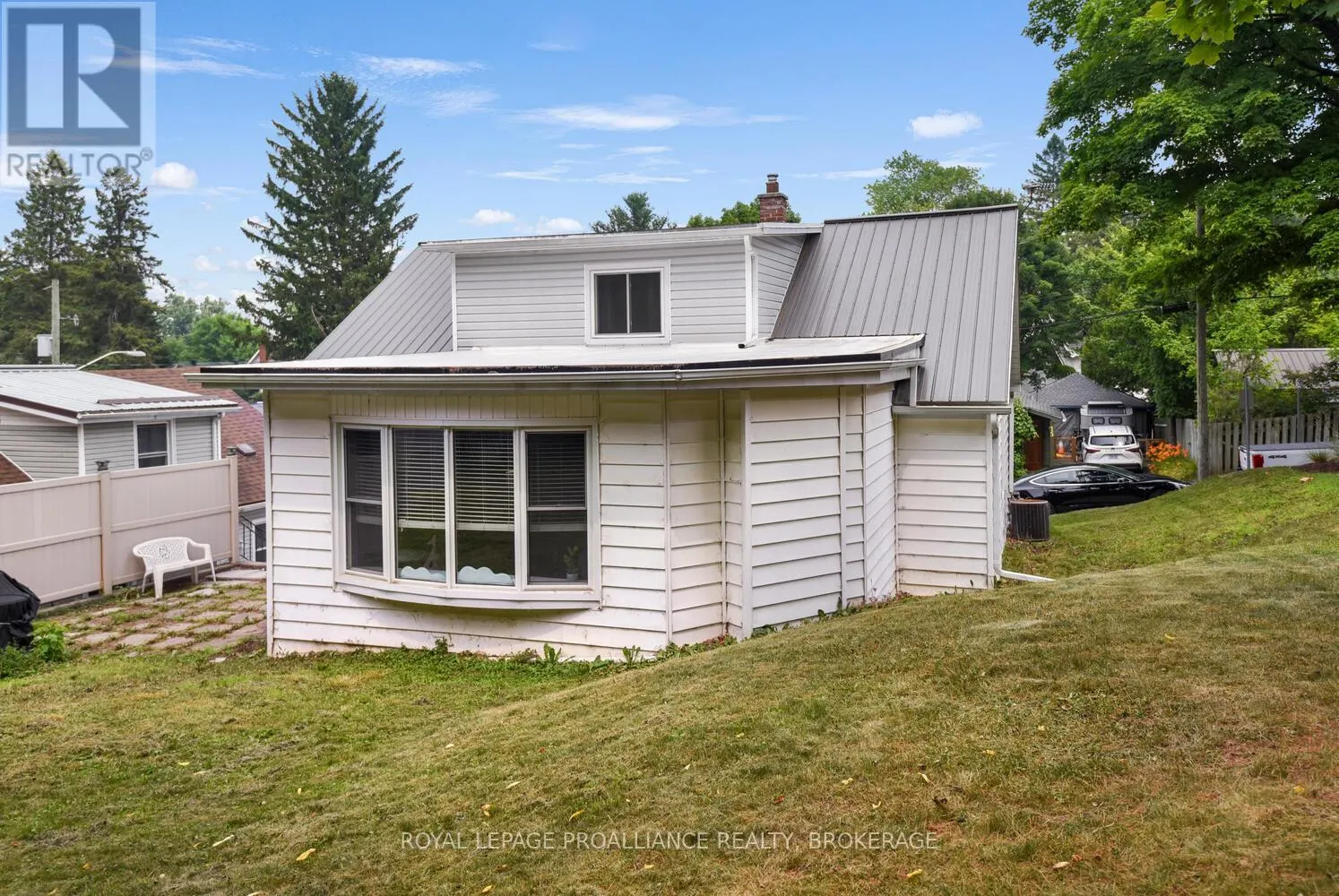 16 MCCREADY STREET