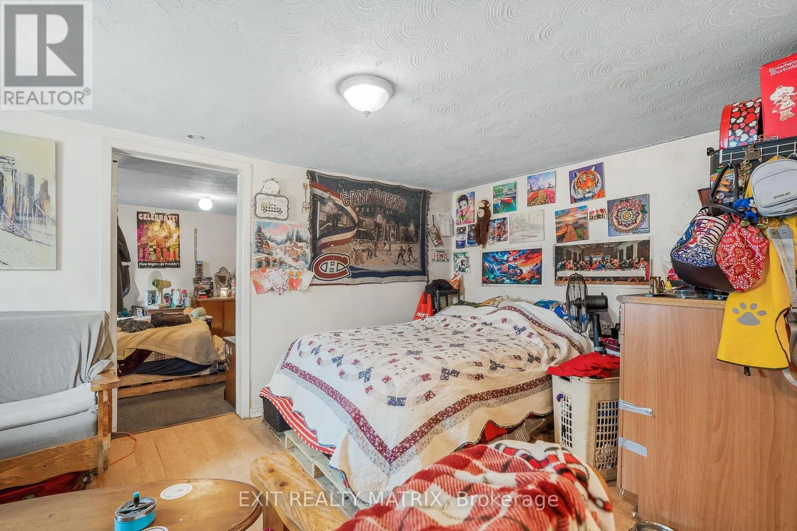 712-718 MAIN STREET E