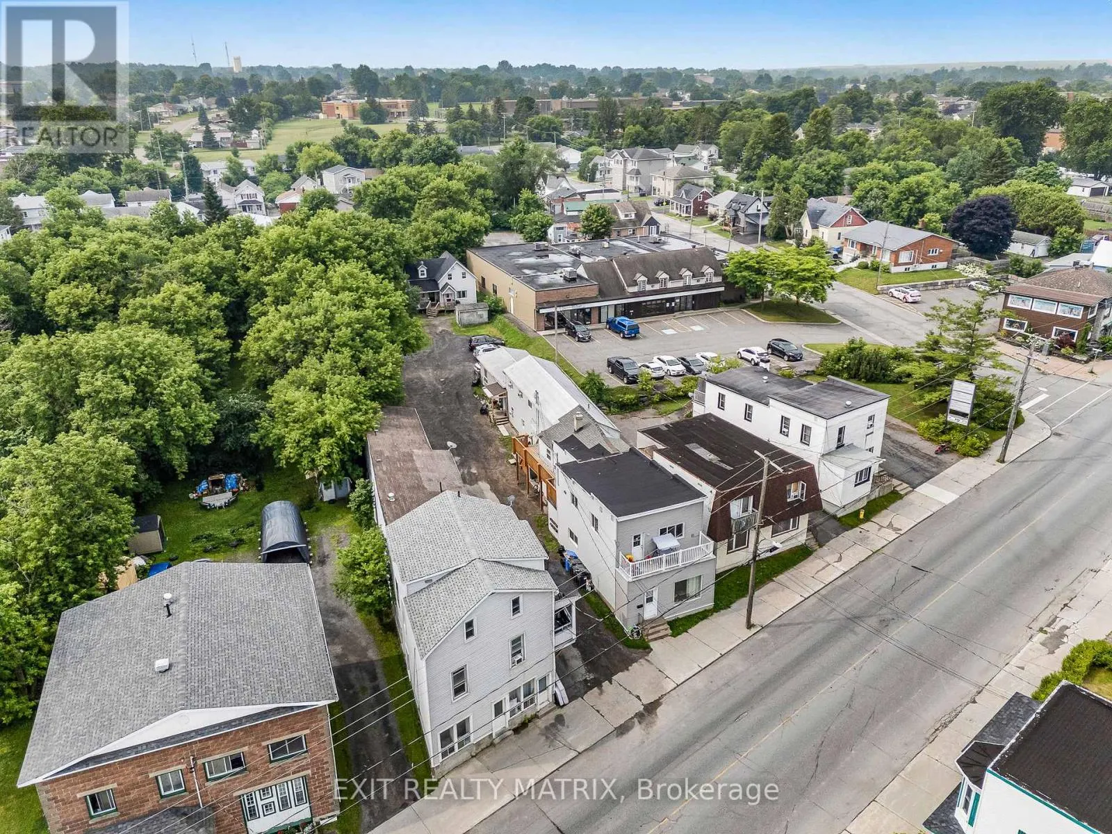 712-718 MAIN STREET E