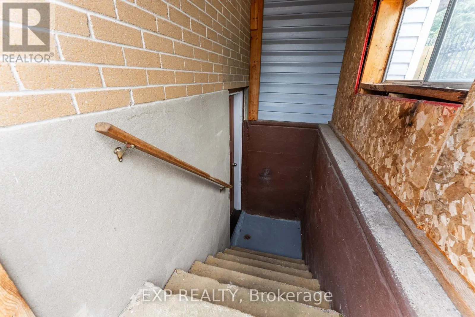 218 FARLEY AVENUE