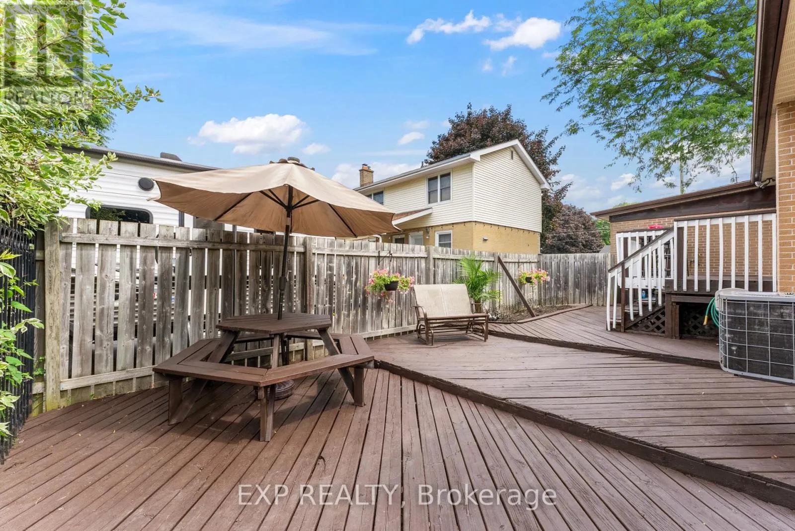 218 FARLEY AVENUE