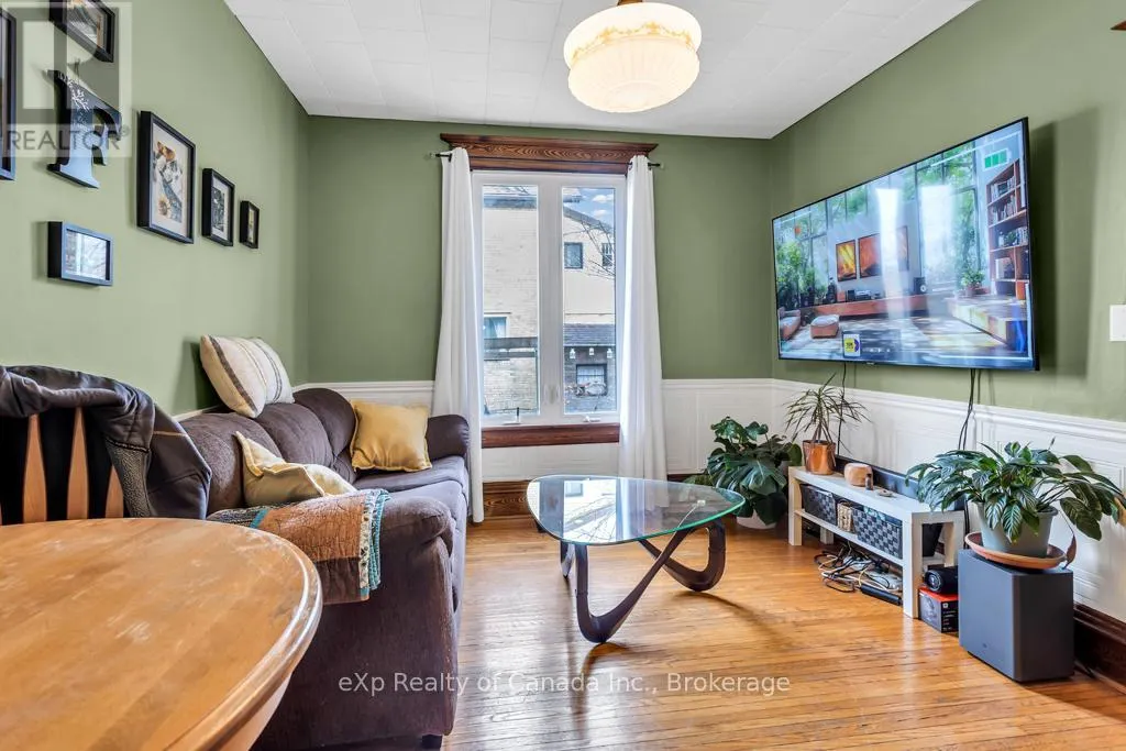 81 ELGIN STREET