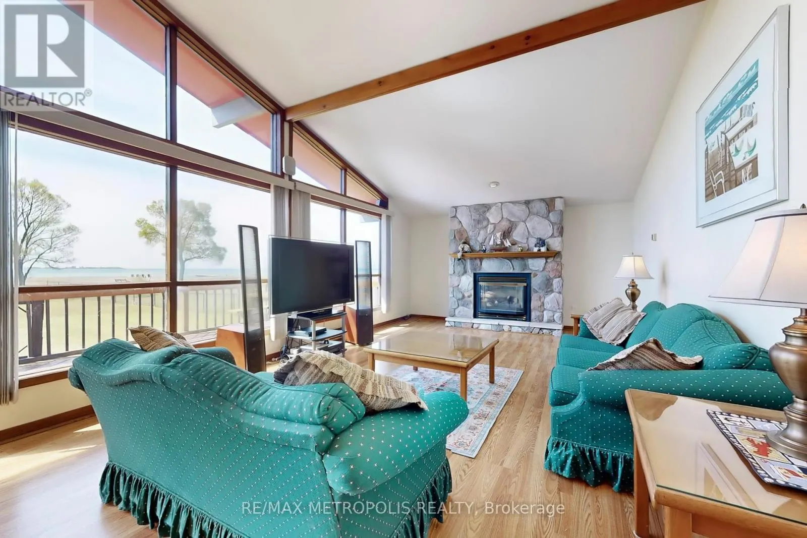 40 RABBIT ROAD