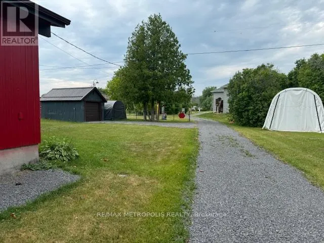 40 RABBIT ROAD
