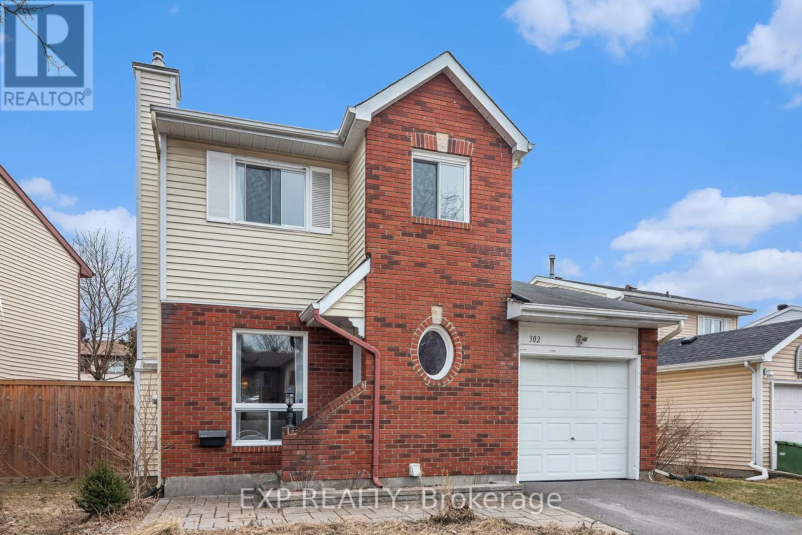 302 COTE-ROYALE CRESCENT