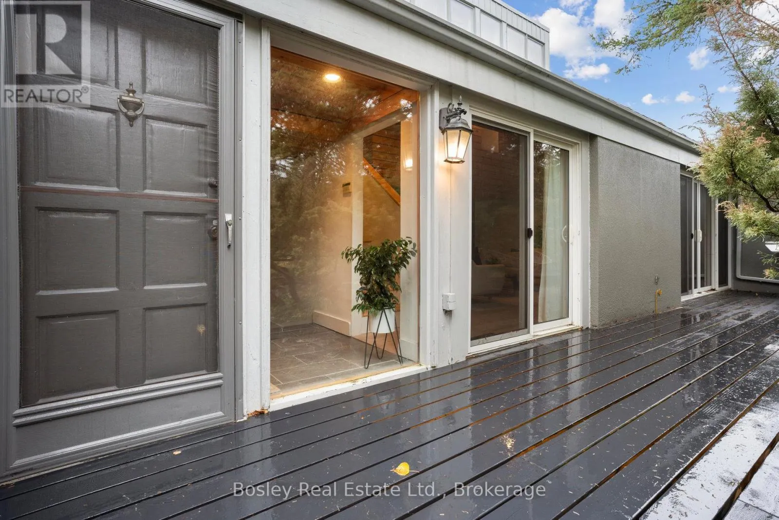 101 ST MORITZ CRESCENT