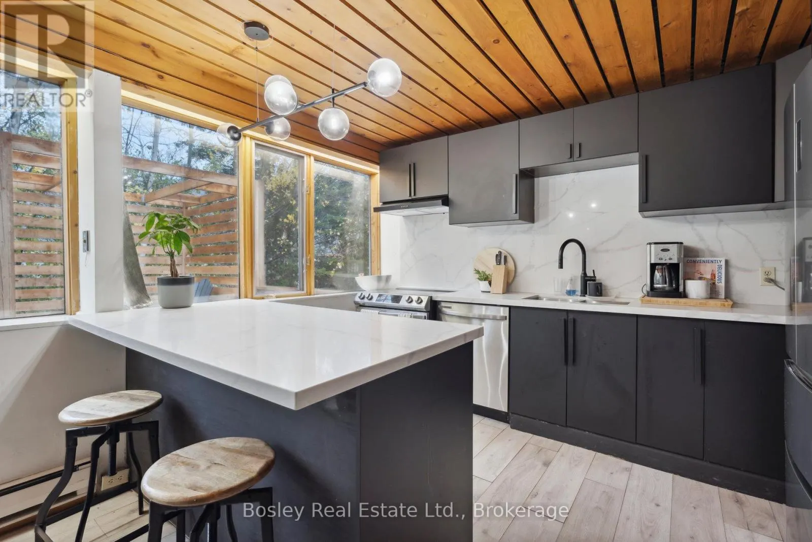 101 ST MORITZ CRESCENT