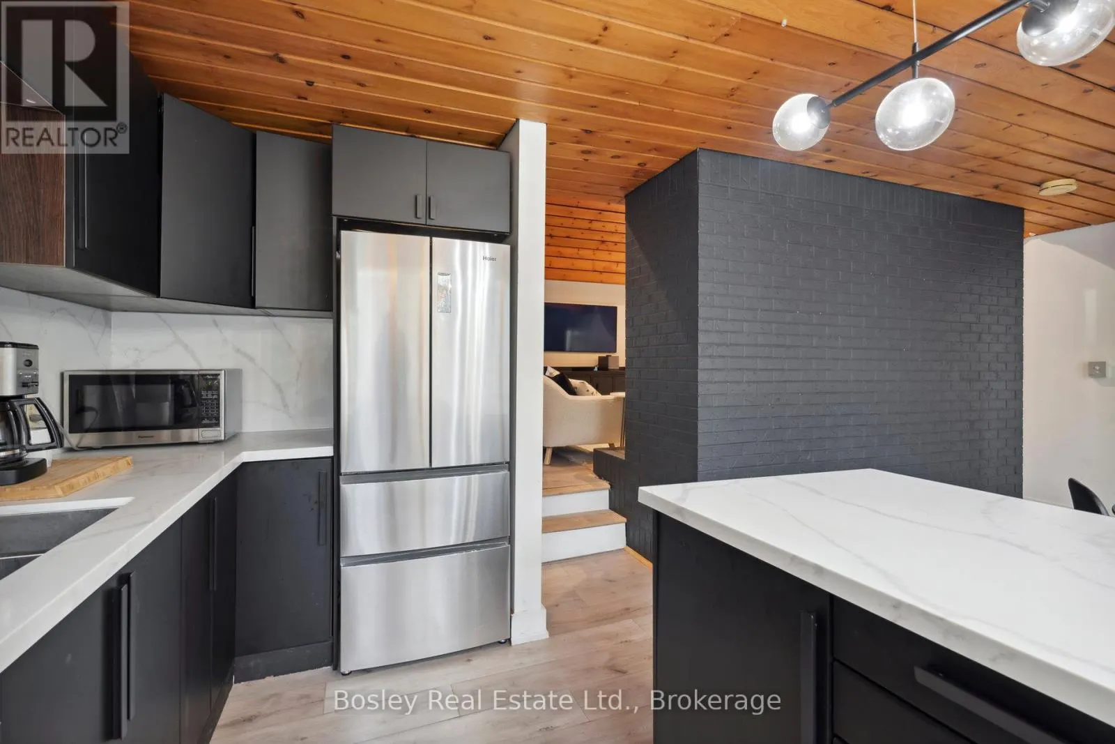 101 ST MORITZ CRESCENT