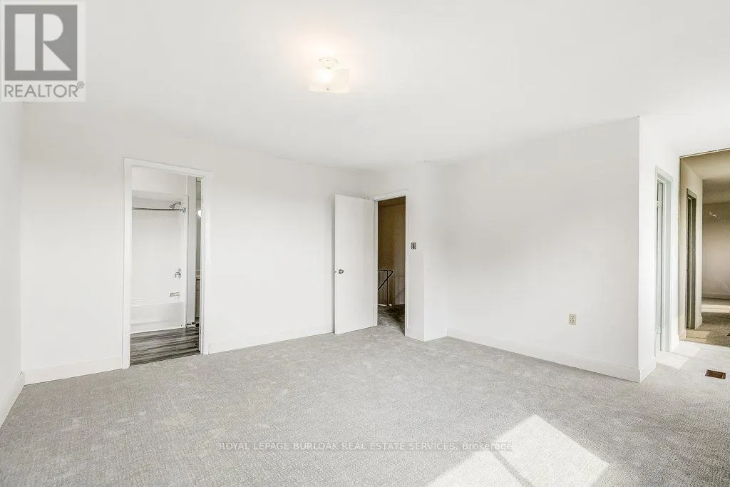 581 COLLEGE AVENUE W