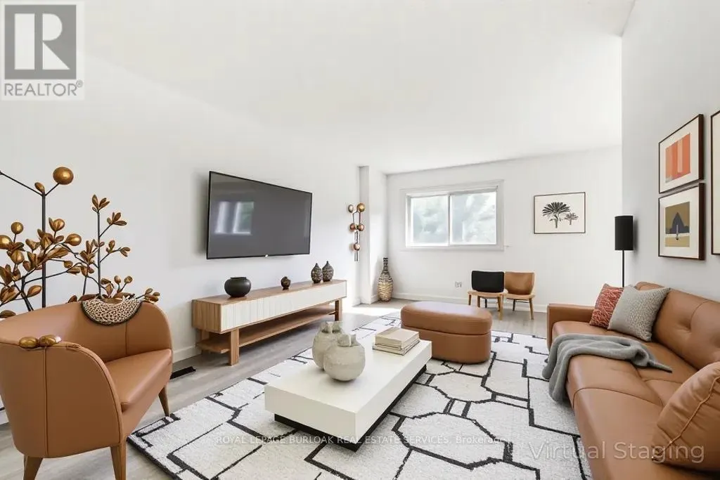 581 COLLEGE AVENUE W