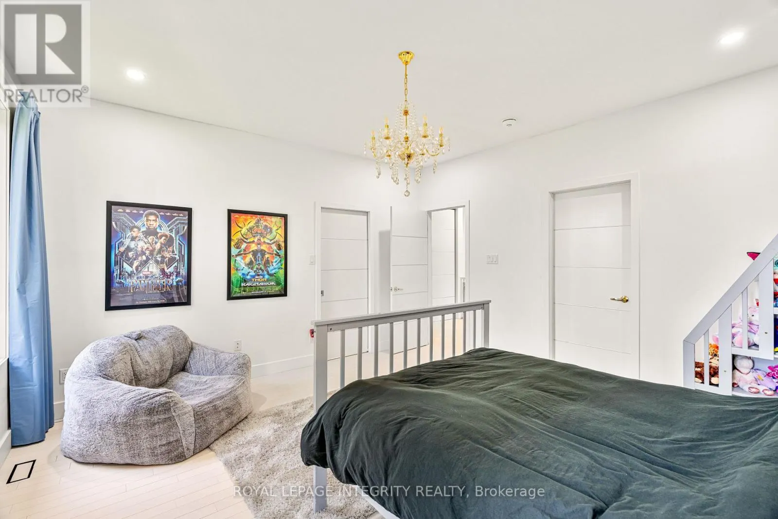 266 CURRELL AVENUE