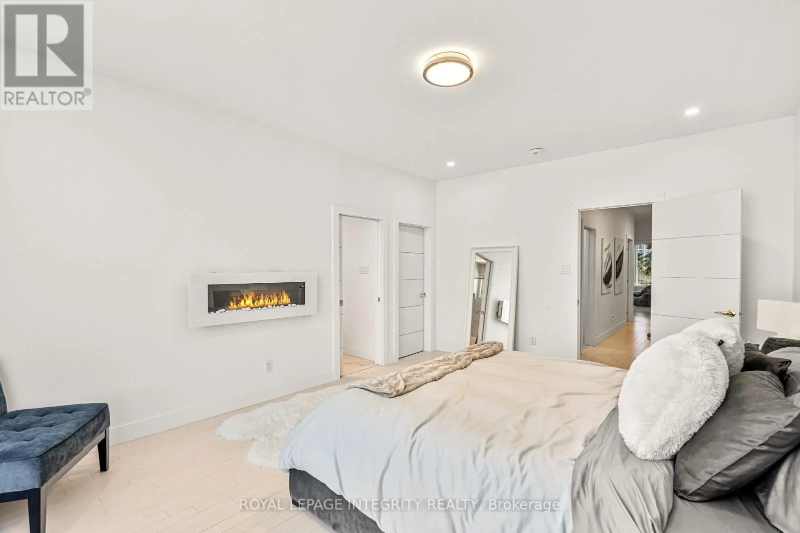 266 CURRELL AVENUE