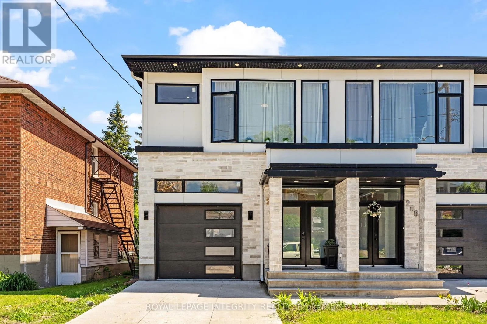 266 CURRELL AVENUE