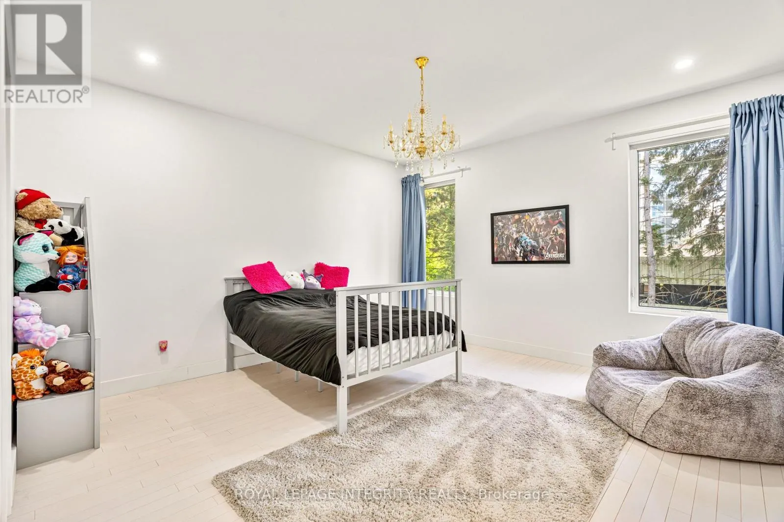 266 CURRELL AVENUE