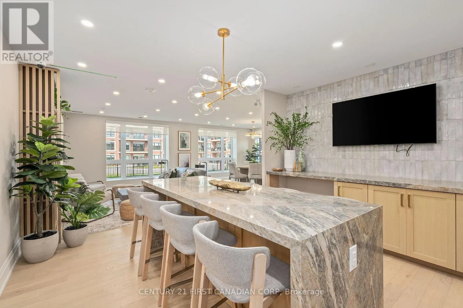 407 - 1560 UPPER WEST AVENUE, #407