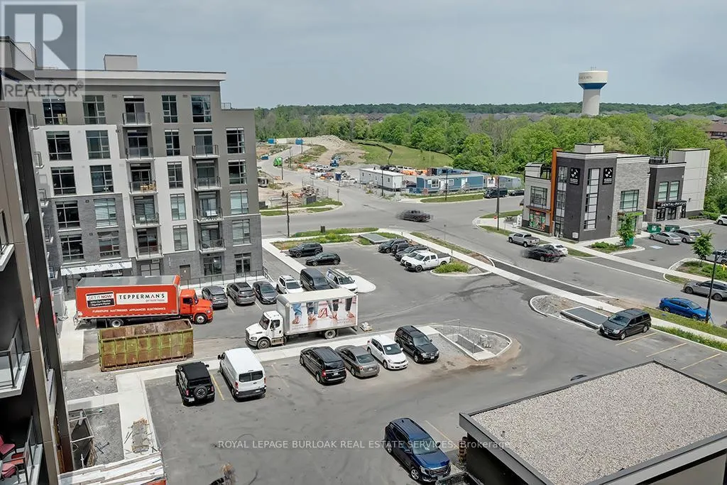 608 - 470 DUNDAS STREET E