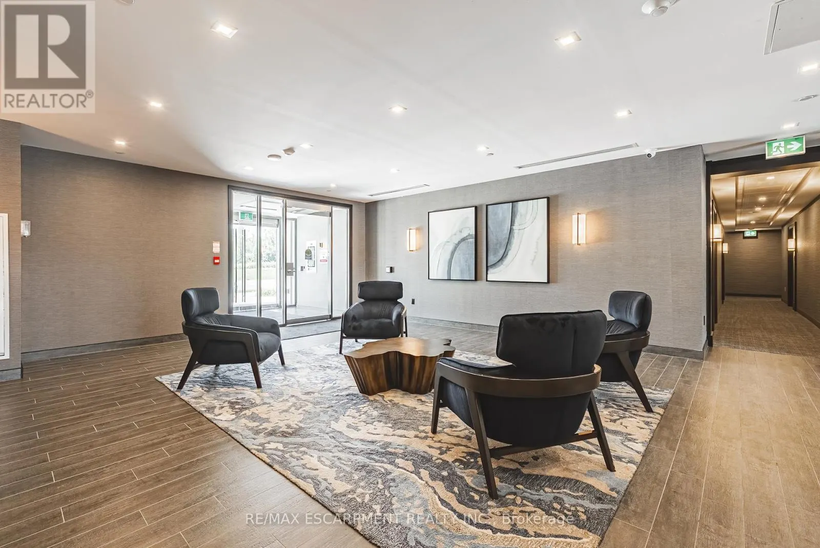 505 - 460 DUNDAS STREET E