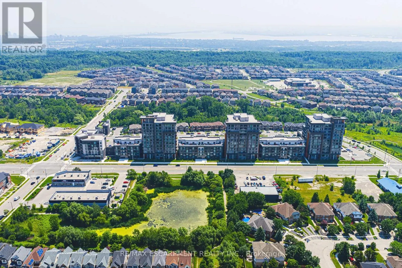 505 - 460 DUNDAS STREET E