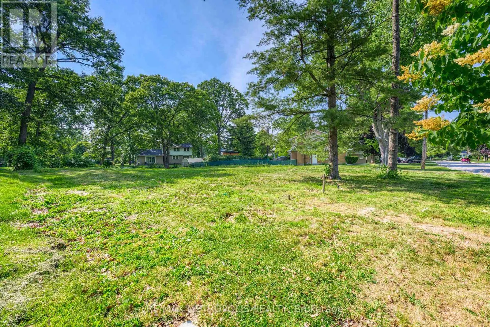 1307-N RIDGEWOOD DRIVE