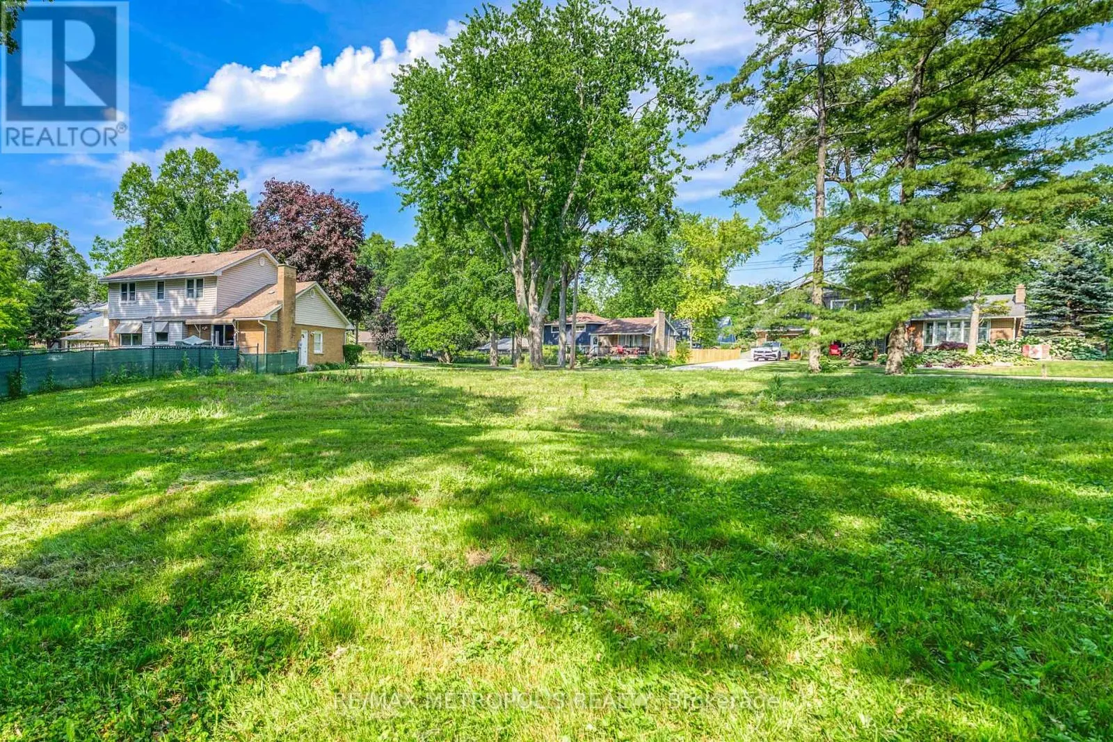 1307-N RIDGEWOOD DRIVE