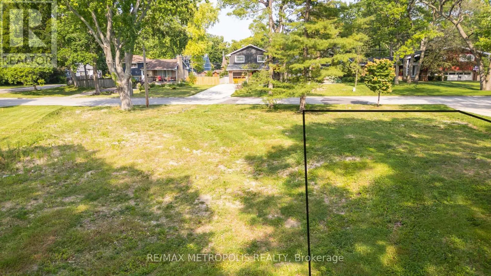 1307-N RIDGEWOOD DRIVE