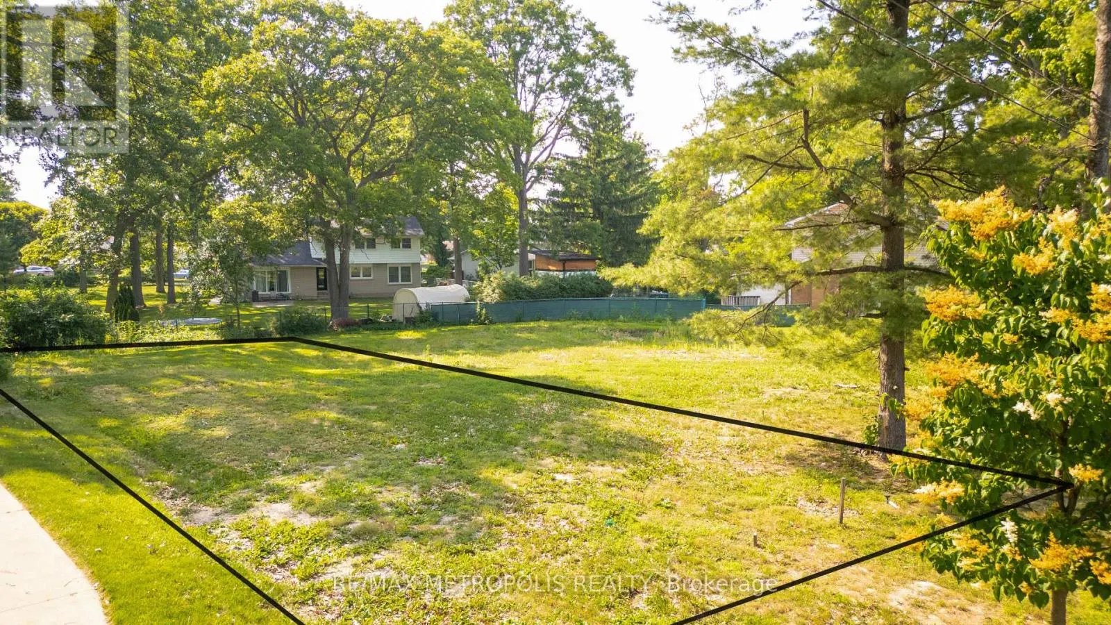 1307-N RIDGEWOOD DRIVE