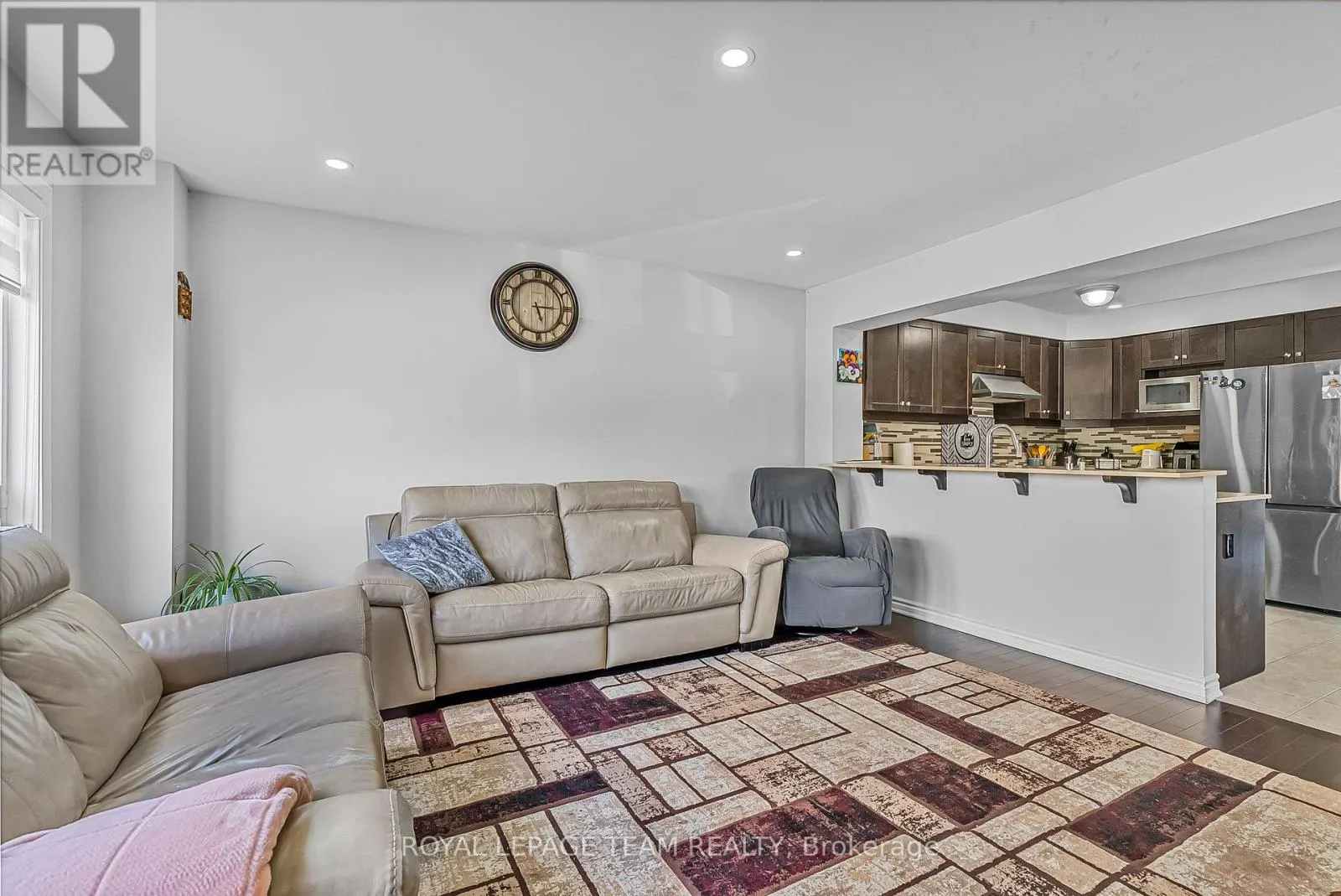 622 PARADE DRIVE