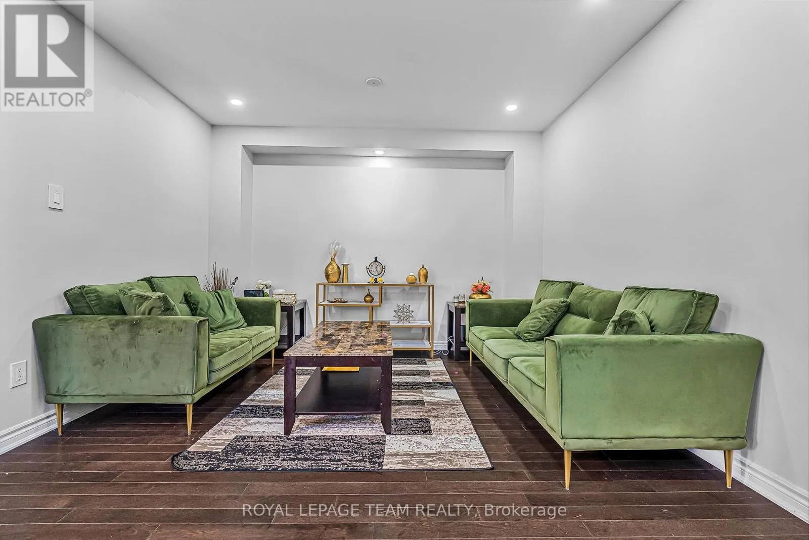 622 PARADE DRIVE