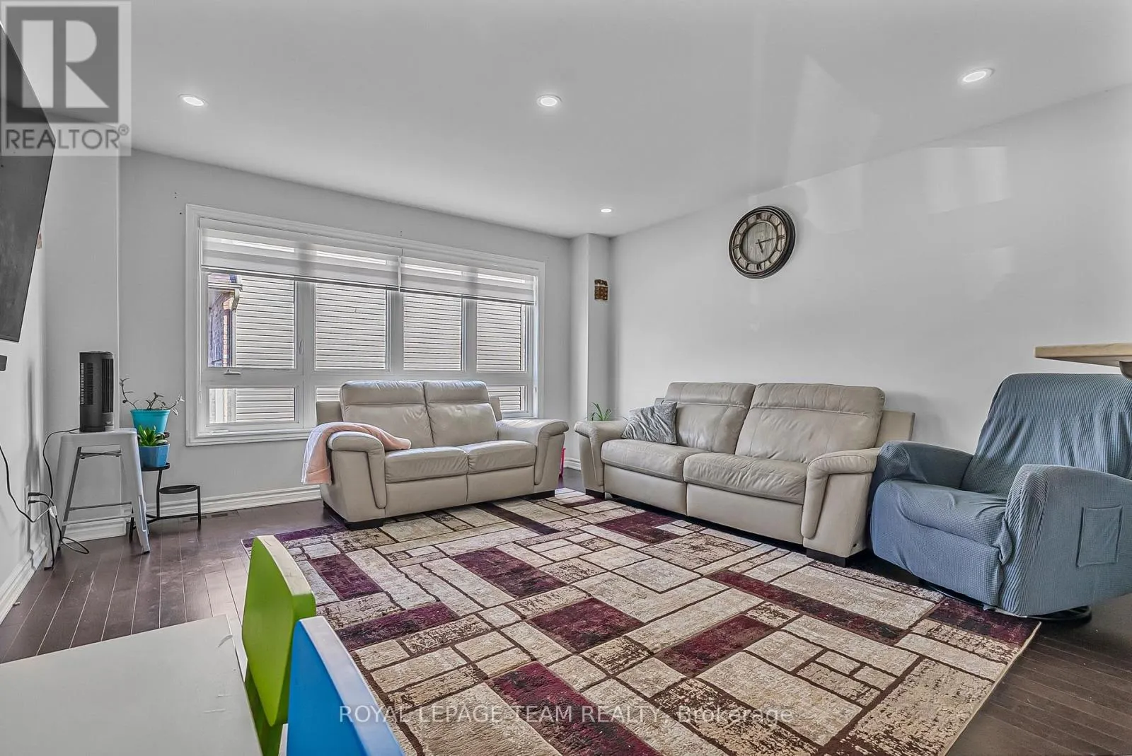 622 PARADE DRIVE