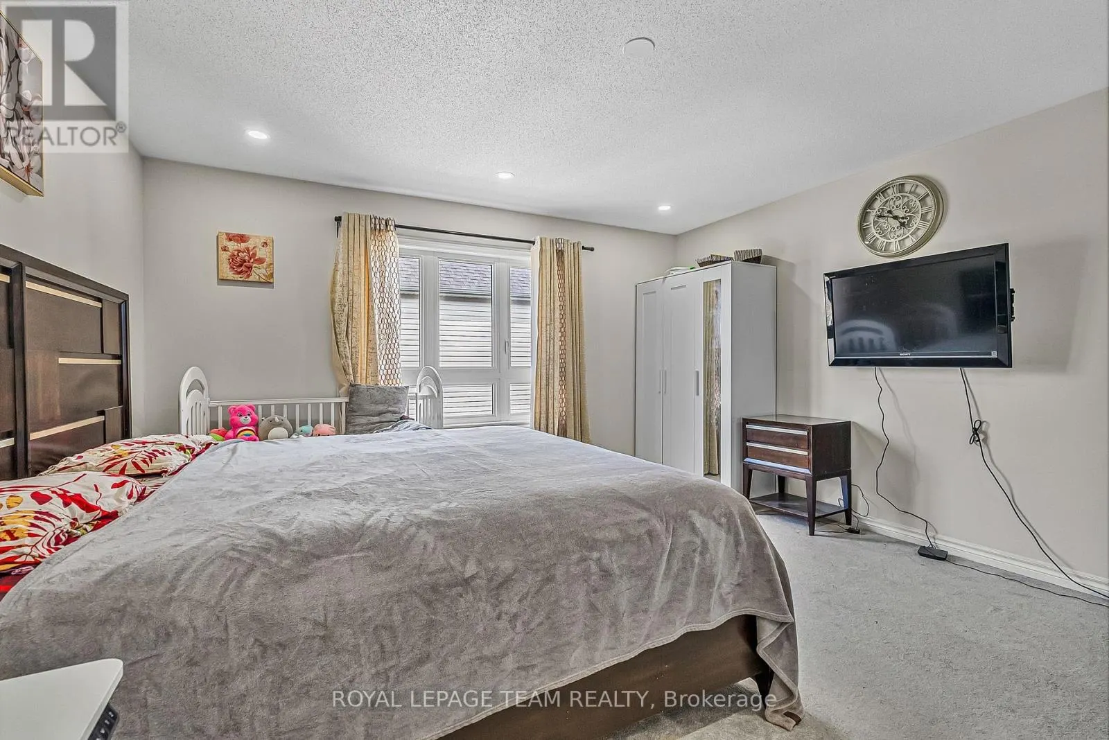 622 PARADE DRIVE