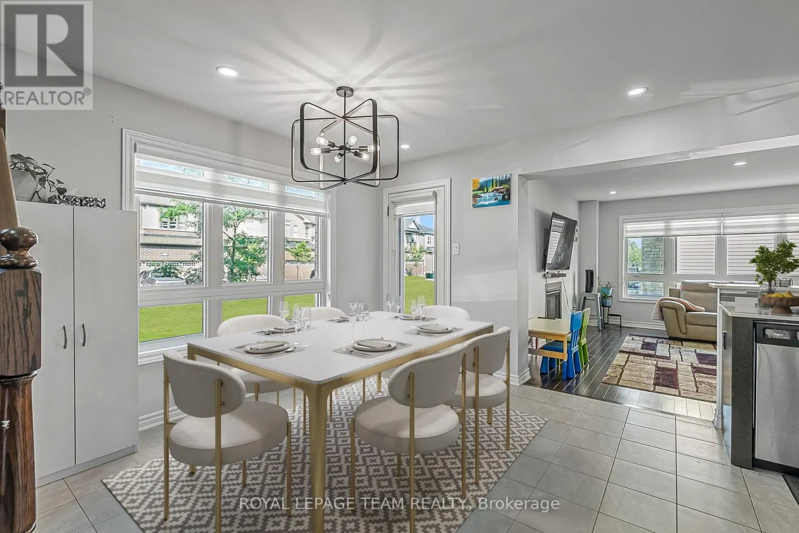 622 PARADE DRIVE