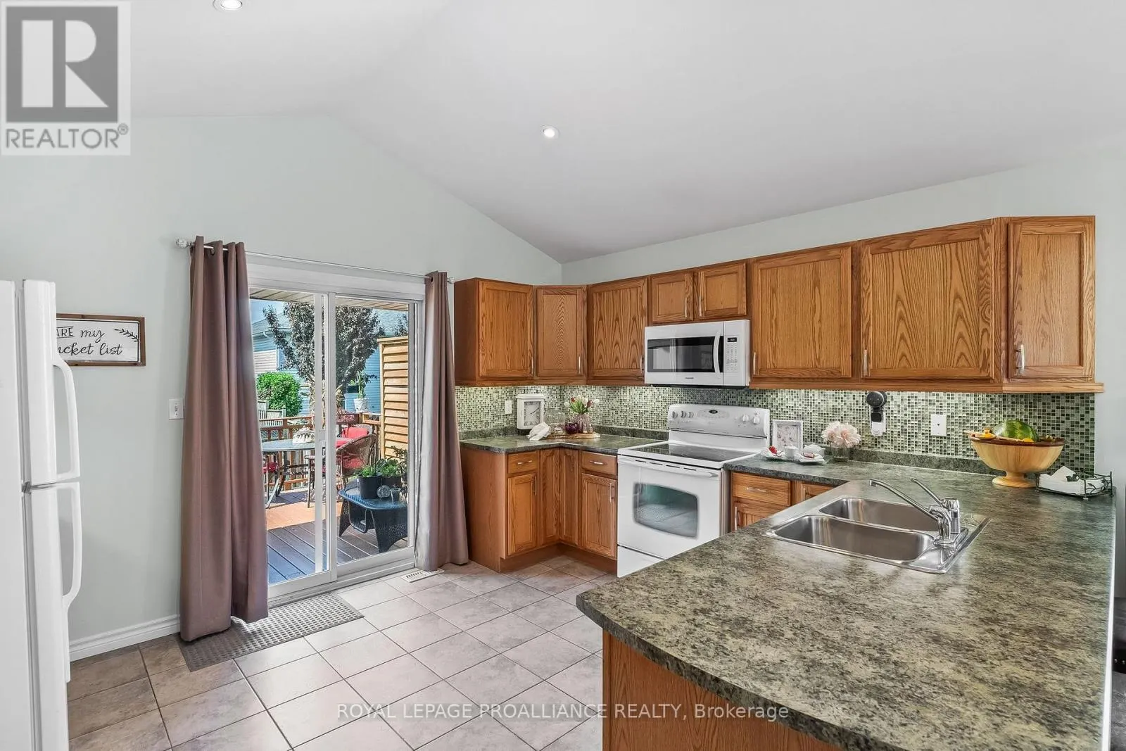 254 RAGLAN STREET
