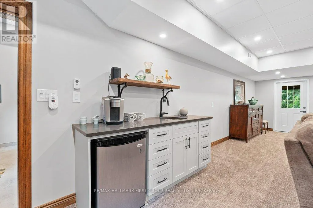 1023 PEPPER LANE
