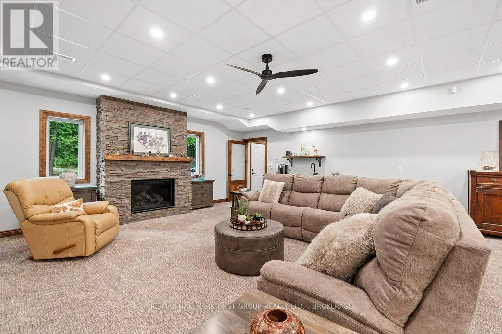 1023 PEPPER LANE