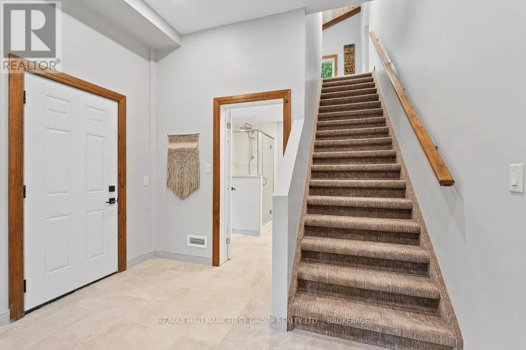 1023 PEPPER LANE