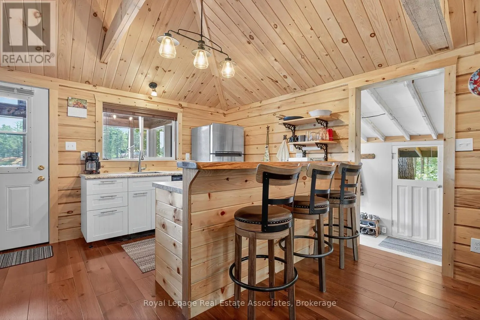 7206 SEVERN RIVER SHORE