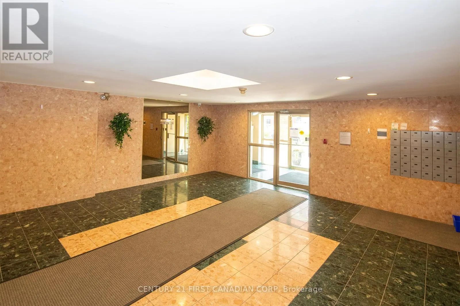 405 - 77 BASELINE ROAD, #405