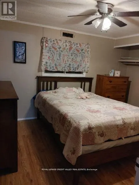 5 LAUREL LANE