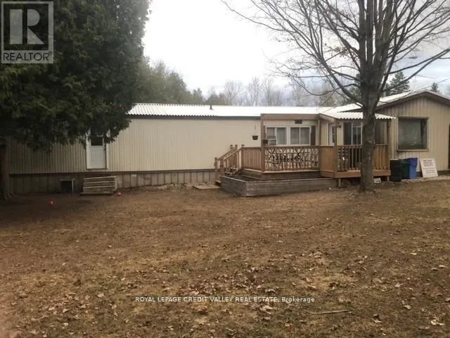 5 LAUREL LANE