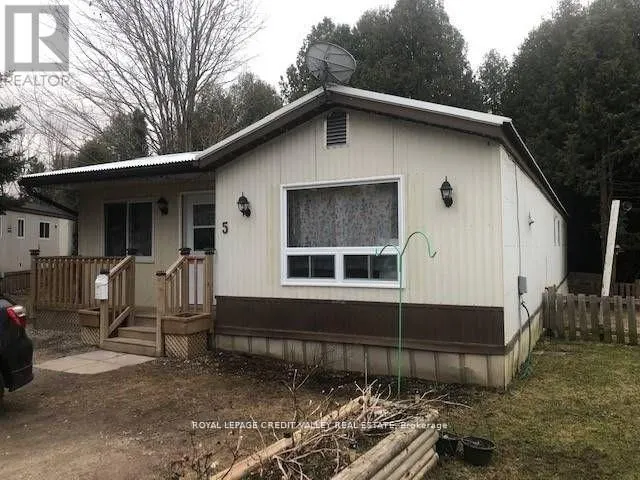 5 LAUREL LANE