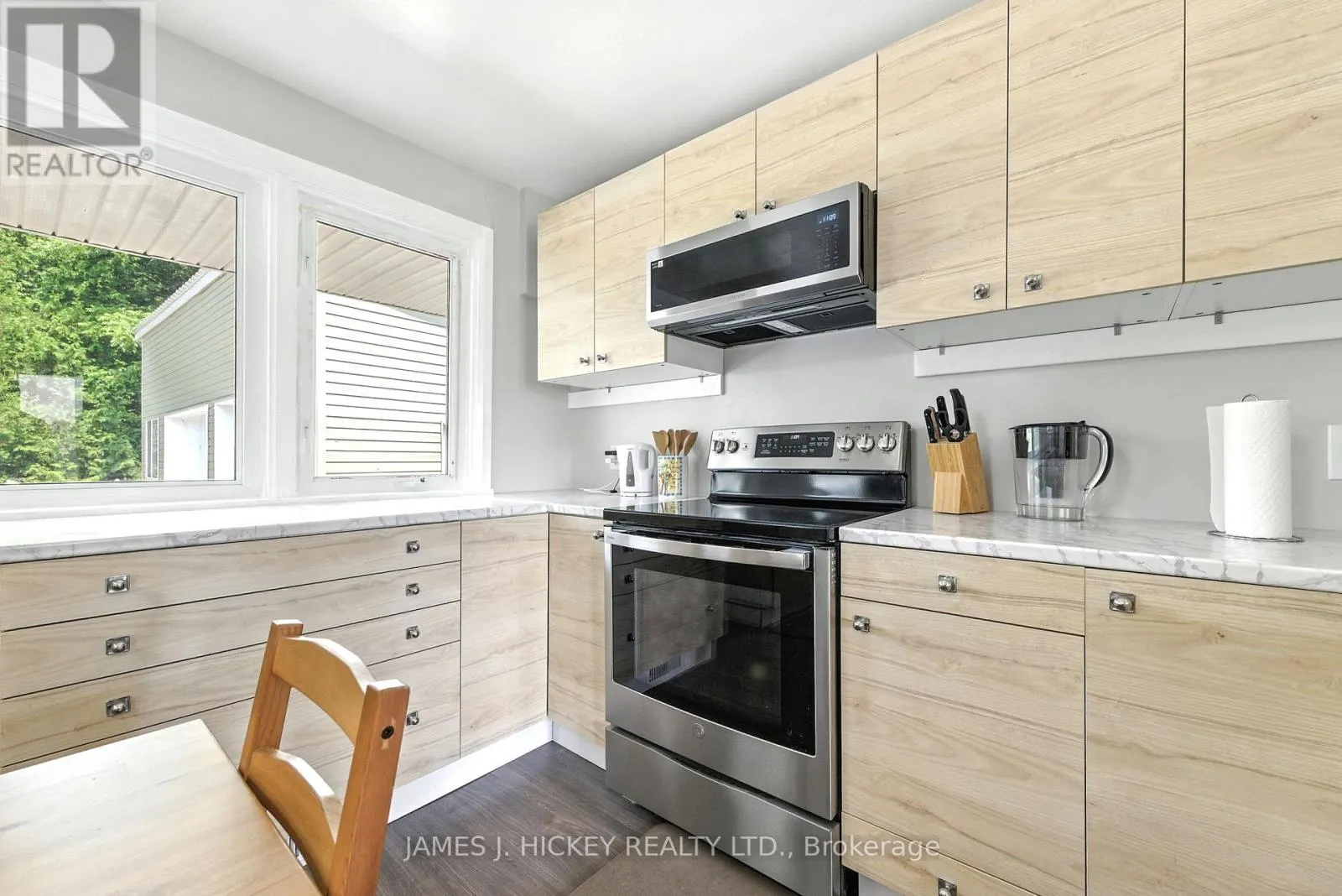60 LAURIER AVENUE