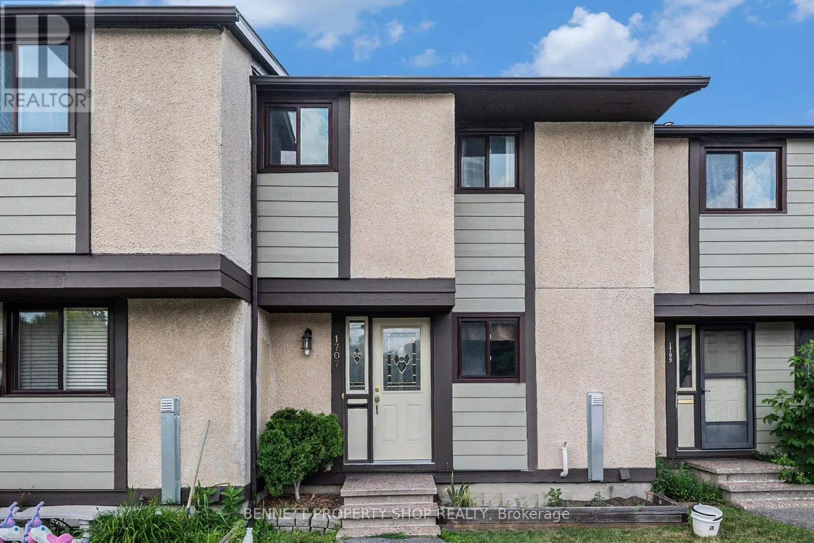 57 - 1707 MEADOWBROOK ROAD