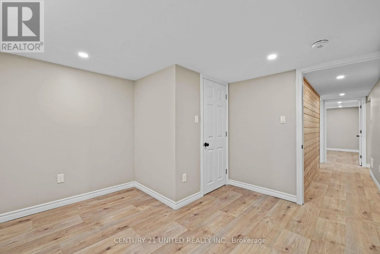 300 LINDAN AVENUE