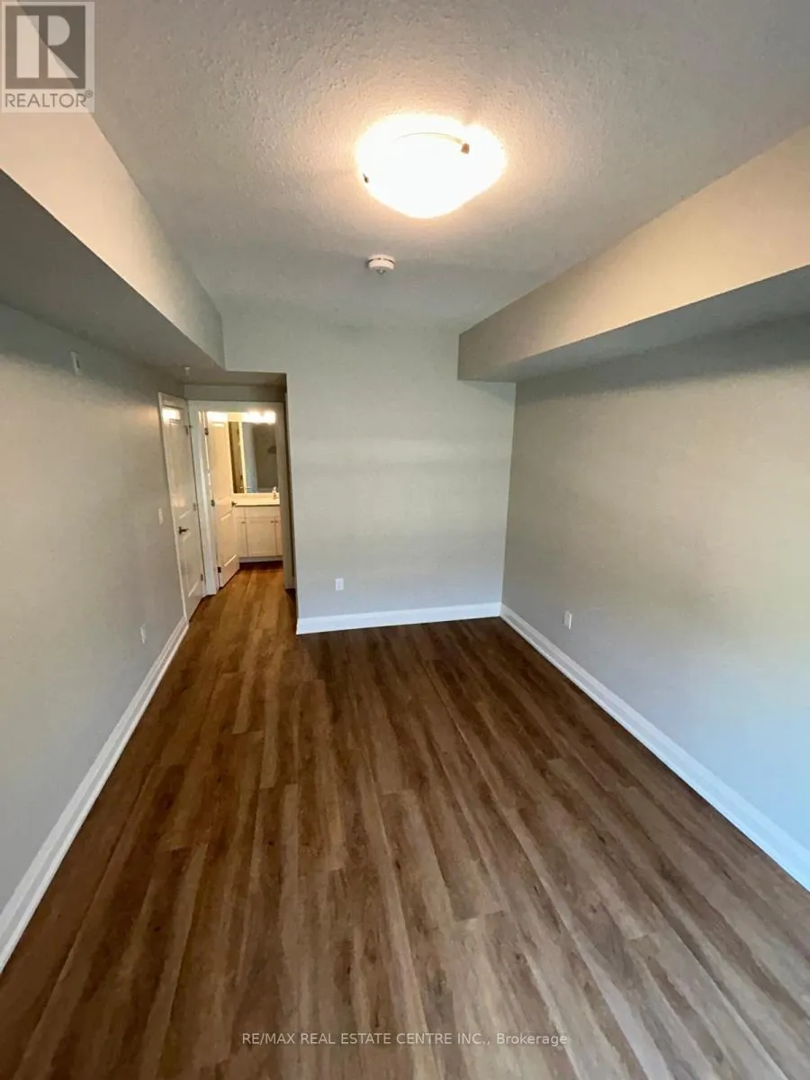108 - 120 SUMMERSIDES BOULEVARD