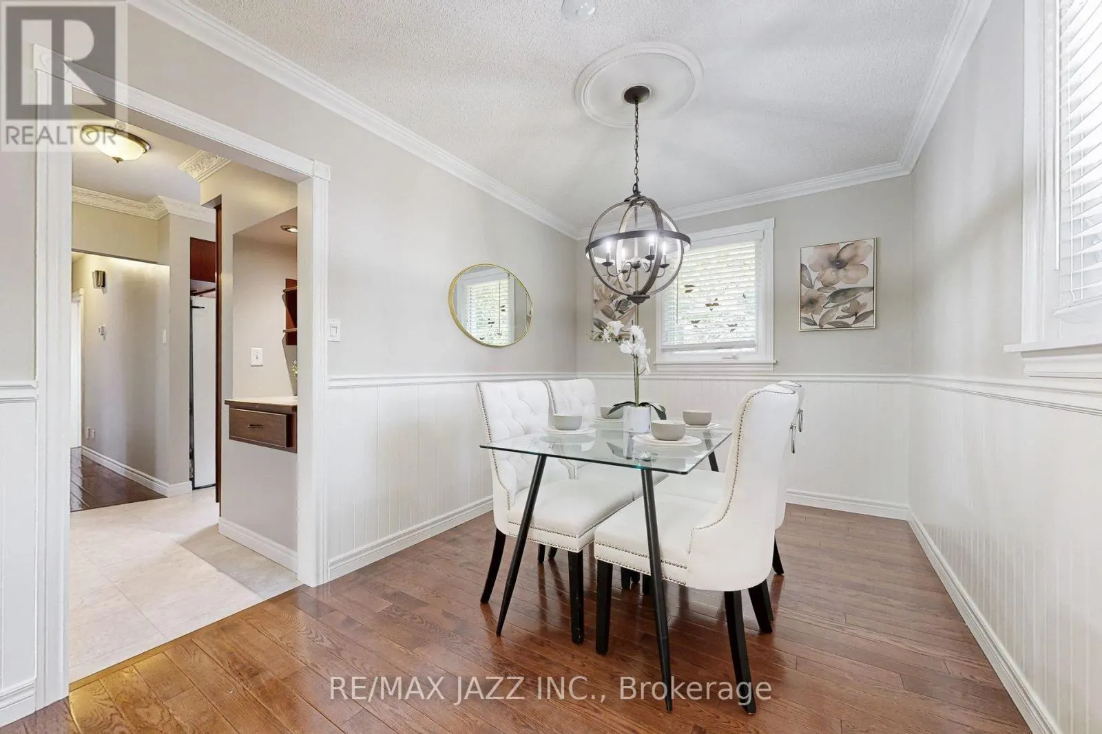 13 SPRINGBROOK ROAD