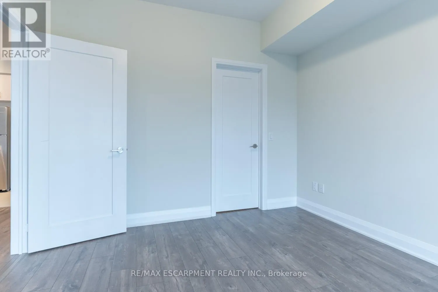 513 - 16 CONCORD PLACE