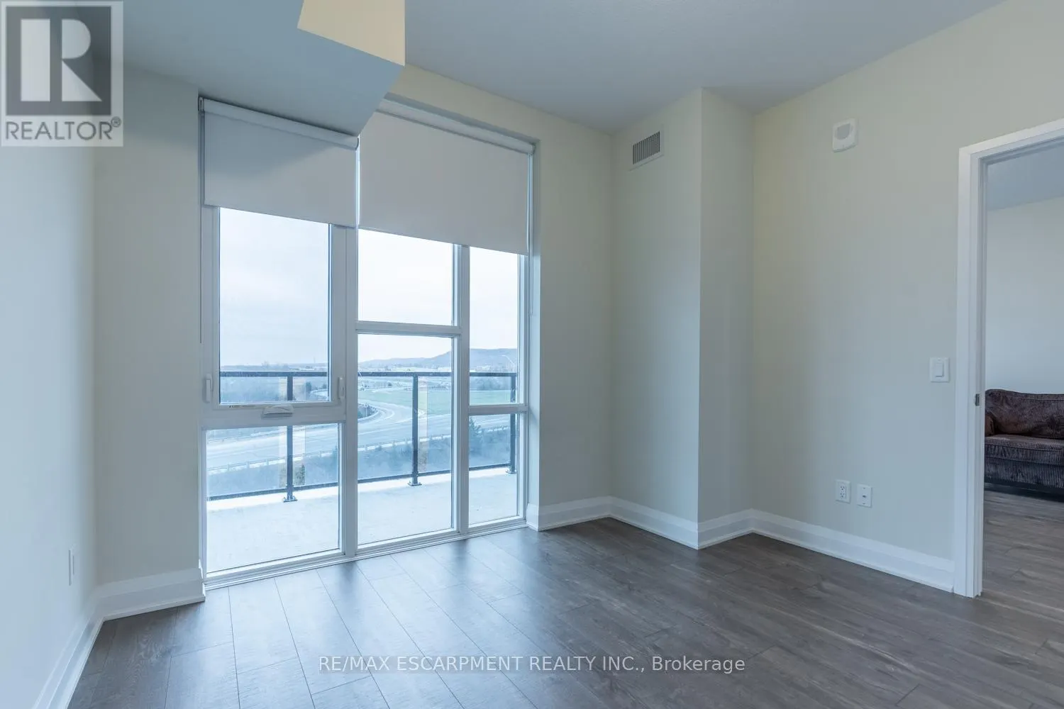 513 - 16 CONCORD PLACE