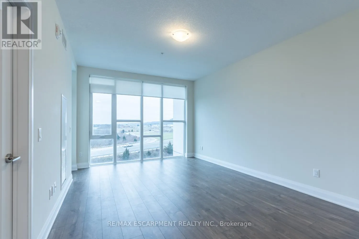 513 - 16 CONCORD PLACE