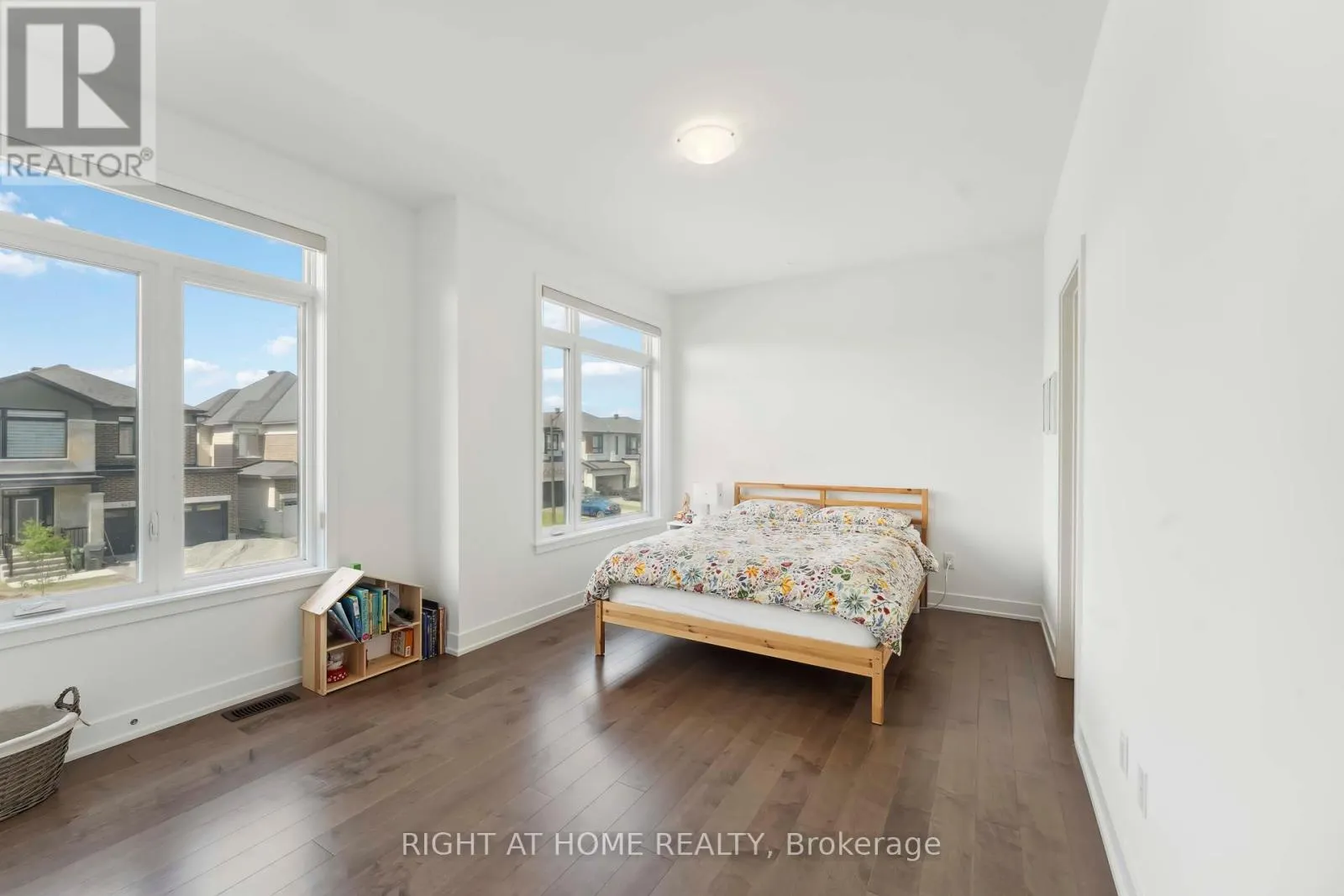 848 BECKTON HEIGHTS S